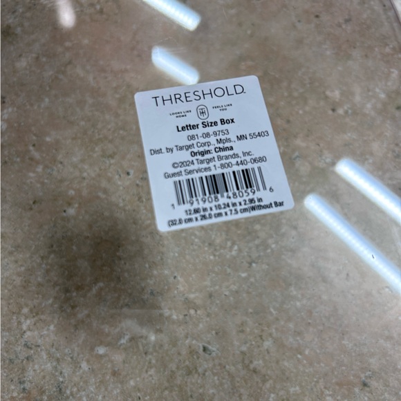 Threshold Transparent Display Box - Picture 3 of 3